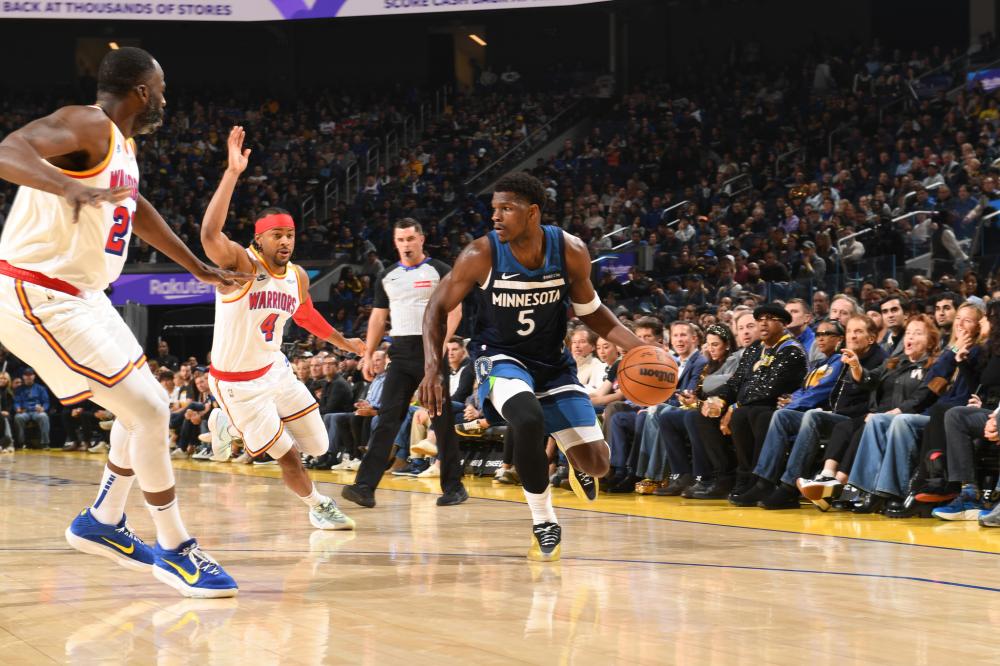 首回合客战 首回合客战